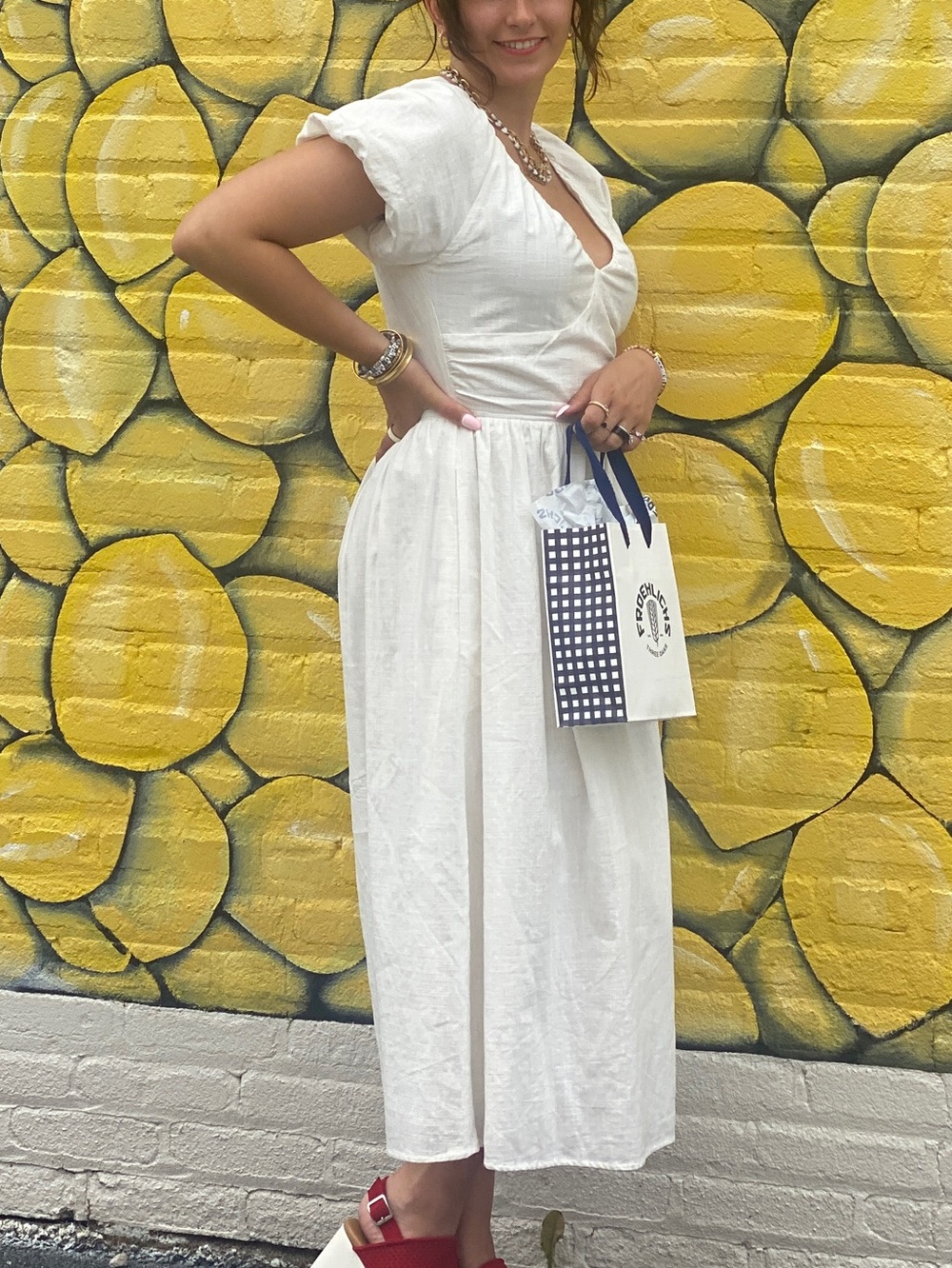Women’s White Puff-Sleeve V-Neck Midi Dress